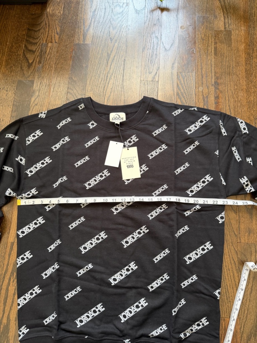 NWT Jordache Alex Sweatshirt - Picture 3 of 7